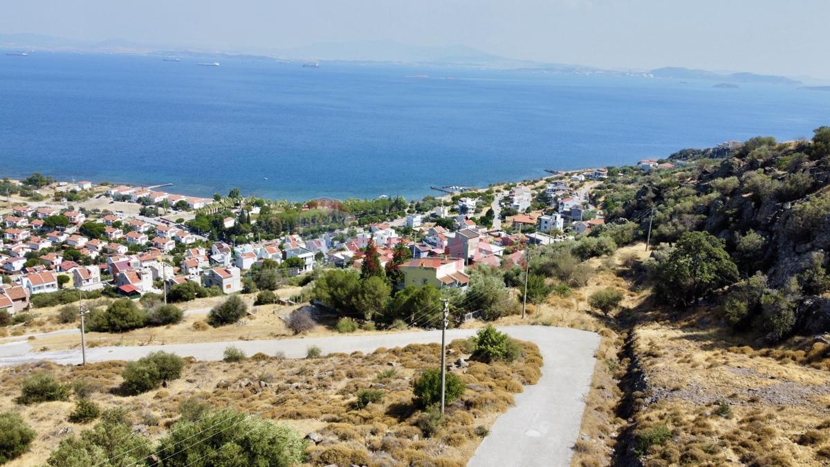 EYKO’DA DENİZE 525 M KAPANMAZ DENİZ MANZ. 161 M2 KÖŞE 1/2 ARSA