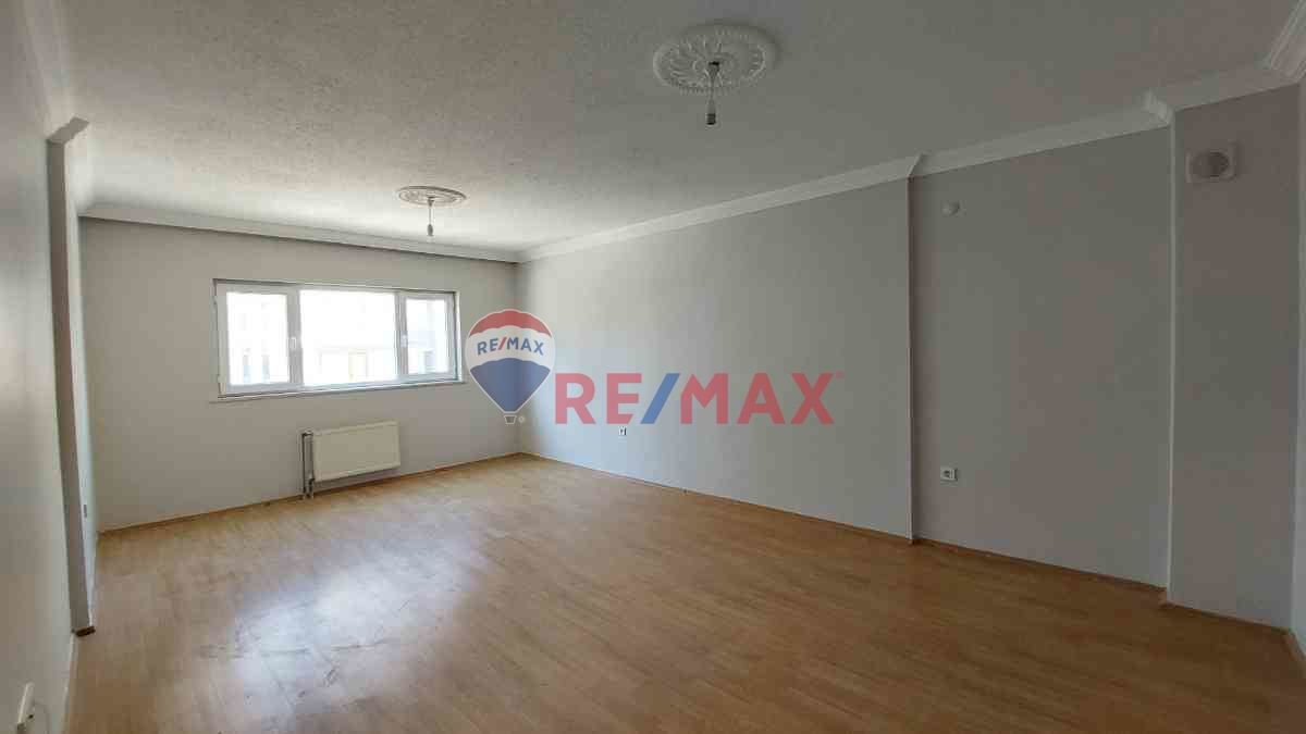 ALIAĞA SITELER MH TOKI'DE KIRALIK GENIŞ TIP 2+1 ARA KAT DAIRE