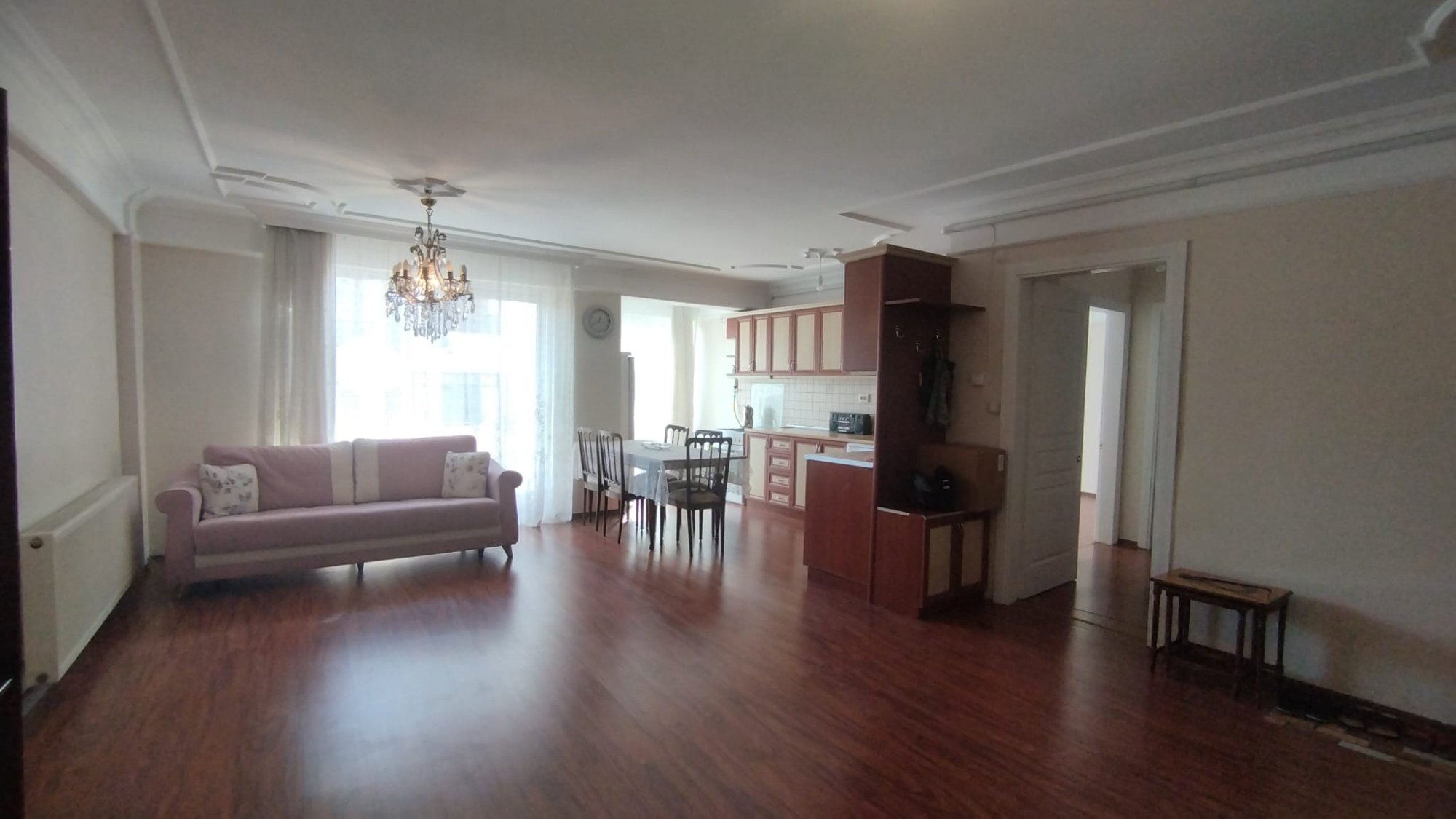 BURHANİYE MERKEZDE CADDE ÜZERİNDE OFİS VE DAİRE  KULLANIMINA UYGUN  SATILIK 2+1 