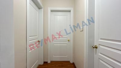 BURHANİYE MERKEZDE CADDE ÜZERİNDE OFİS VE DAİRE  KULLANIMINA UYGUN  SATILIK 2+1 