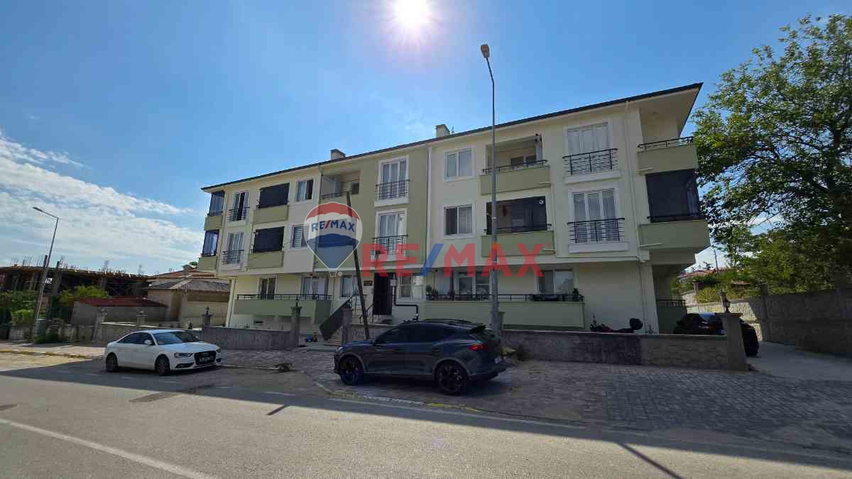 PEHLİVANKÖY MERKEZDE SATILIK 2+1 YENİ DAİRE