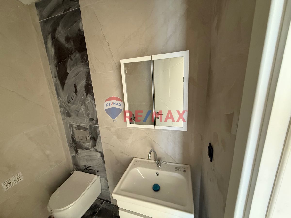 İZMİT MARS AVM’DE İÇİ FULL YAPILI OFİS VE BÜRO