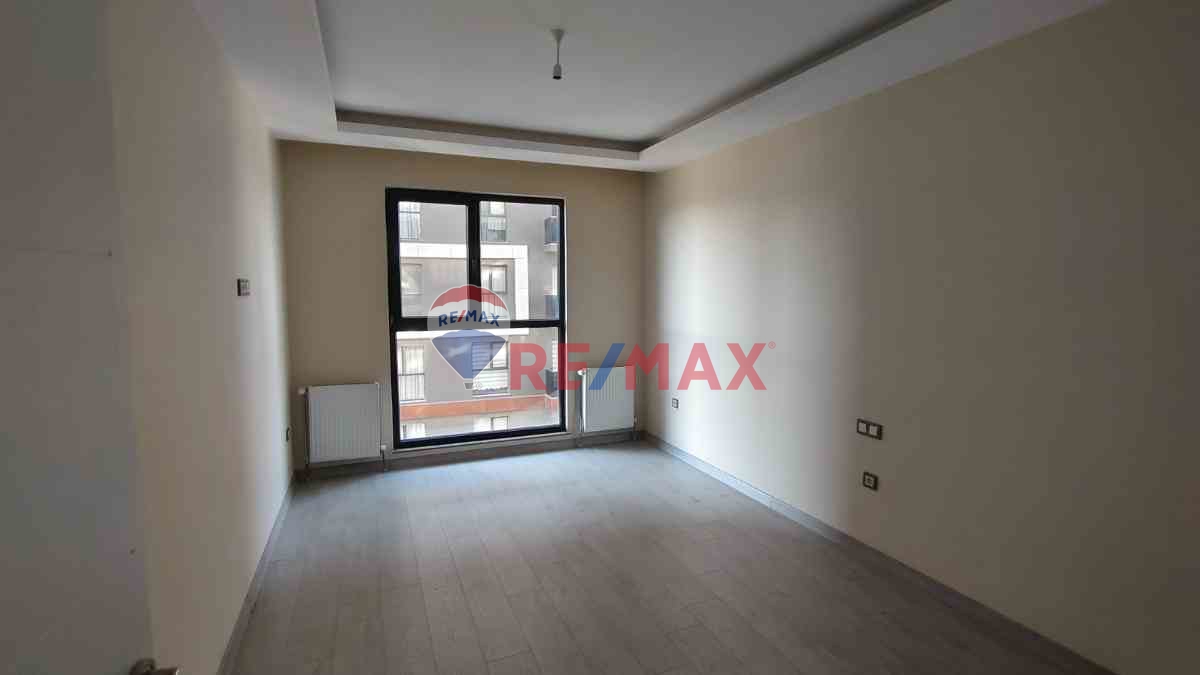 REMAX LAN' DAN METROPOL REZIDANS' DA KIRALIK GENIŞ 1+1