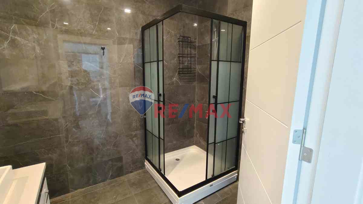 REMAX LAN' DAN METROPOL REZIDANS' DA KIRALIK GENIŞ 1+1