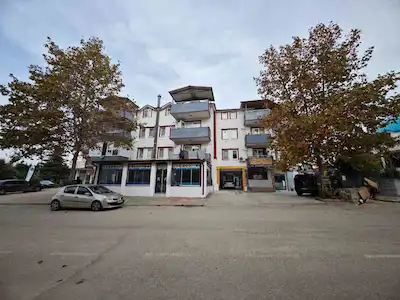 BAŞİSKELE FATİH MAHALLESİ'NDE SATILIK 300M² DUBLEKS İŞYERİ