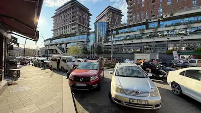 ÜSKÜDAR 'DA KENDI IŞINI YAPMAK ISTEYENLER IÇIN FIRSAT DÜKKAN