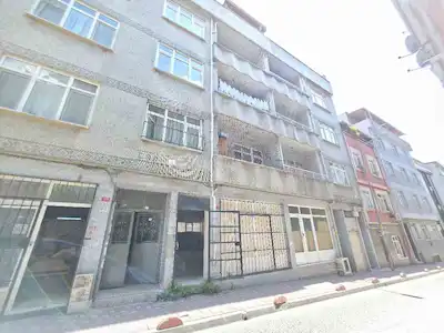 REMAX KAYA BAYRAMPAŞA FİLİZ SOKAK 85 M2 ATOLYEYE DEPOYA UYGUN SATILIK DÜKKAN