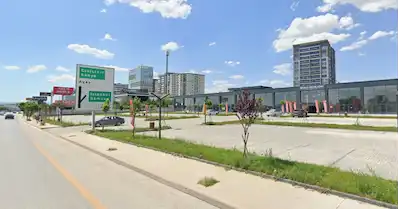 AYAŞ YOLUNDA KIRA GETIRISI YÜKSEK SATILIK DÜKKAN/REMAX ENBATI