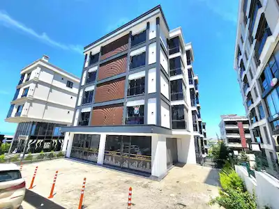 REMAX DAMLA'DAN NİŞANTAŞI CADDESİ'NDE SIFIR KİRALIK 1+1 DAİRE