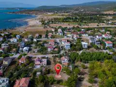 URLA TORASAN`DA DENİZE 300MT MESAFEDE 15/30 İMARLI 323 M2 SATILIK VİLLA ARSASI