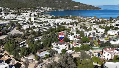 BODRUM TORBA’DA DENIZE YAKIN, ASANSÖRLÜ, MÜŞTEMILATLI - LOFT SUITLI HAVUZ VE BAHÇELI MÜSTAKIL VILLA