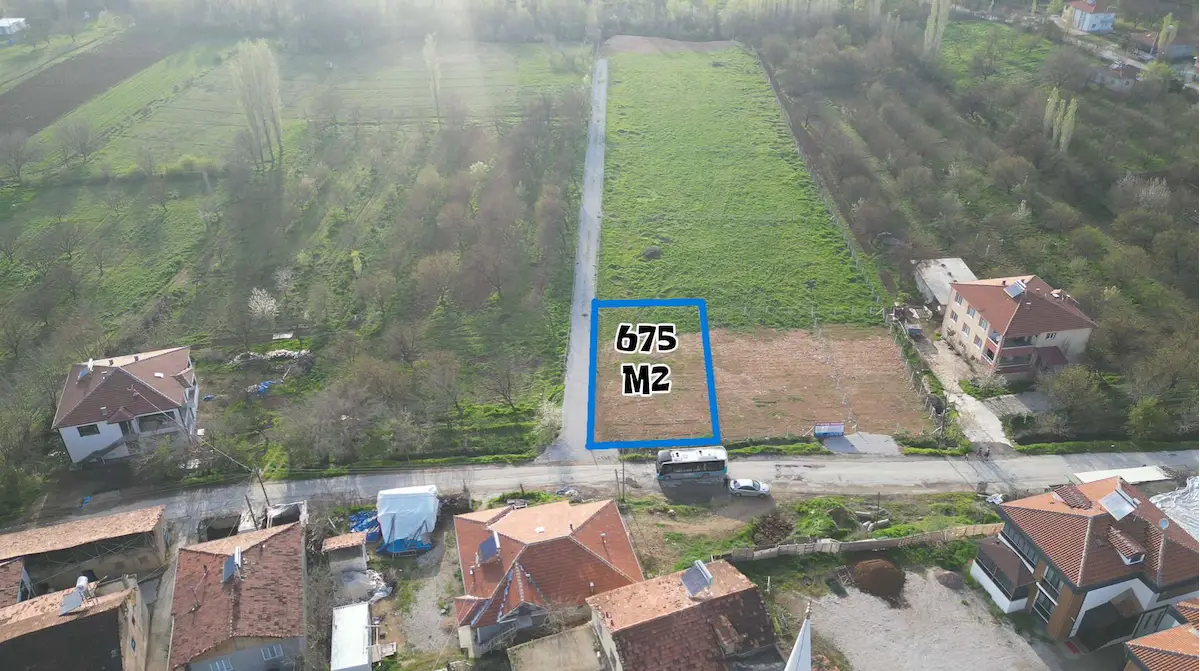 TOPSÖĞÜT ANA YOL ÜZERİ SATILIK 675 M2 BAHÇE