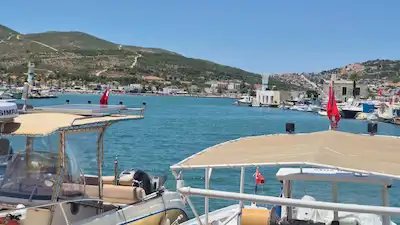 REMAX YELKEN'DEN FOÇA'DA SATILIK VİLLA