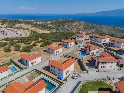 ÇANAKKALE AYVACIK ASSOS DENIZ MANZARALI SATILIK MÜSTAKIL VILLA