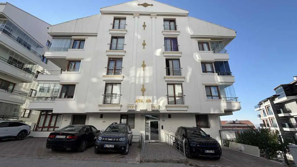 ÇANKAYA KEKLİKPINARI SATILIK 4+1 ARA KAT ASANSÖRLÜ DAİRE