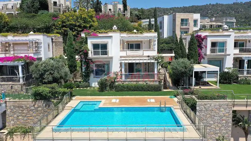 MUHTEŞEM BODRUM MANZARALI SATILIK ÇOK ÖZEL VILLA
