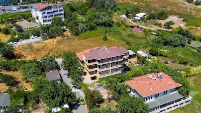 BEYLİKDÜZÜ’NDE 945M2 , 3 KATLI, 7 DAİRE MÜSTAKİL BİNA