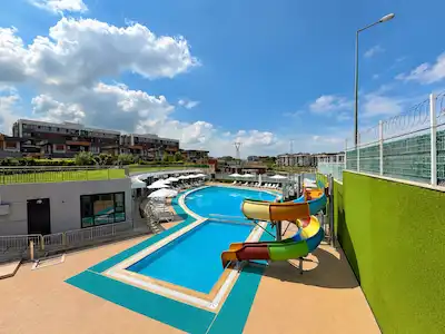 BAŞISKELE YEŞILYURT MAH. PANORAMA 3 SITESI 1+1 KIRALIK DAIRE