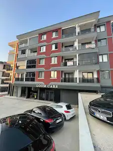 REMAX FERHATTAN AYDINLIK CADDESINE CEPHE 1+1 KIRAIK DAIRE