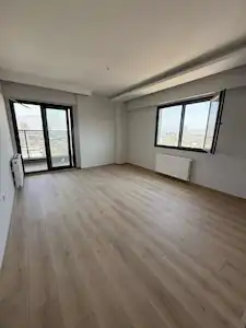 BORNOVA’DA 13. KAT 2+1 | 4 CEPHELİ, BALKONLU, BOŞ VE EŞYASIZ KİRALIK DAİRE