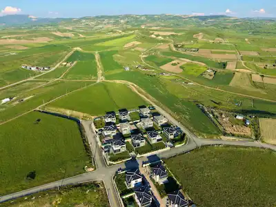 ACİLL FİYAT DÜŞTÜ KAHRAMANKAZAN KAYI DA VİLLA İMARLI 2112 ² ARSA