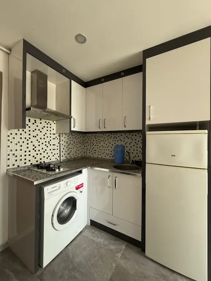 DENİZLİ TOPRAKLIK CADDE ÜSTÜ 1+1 APART