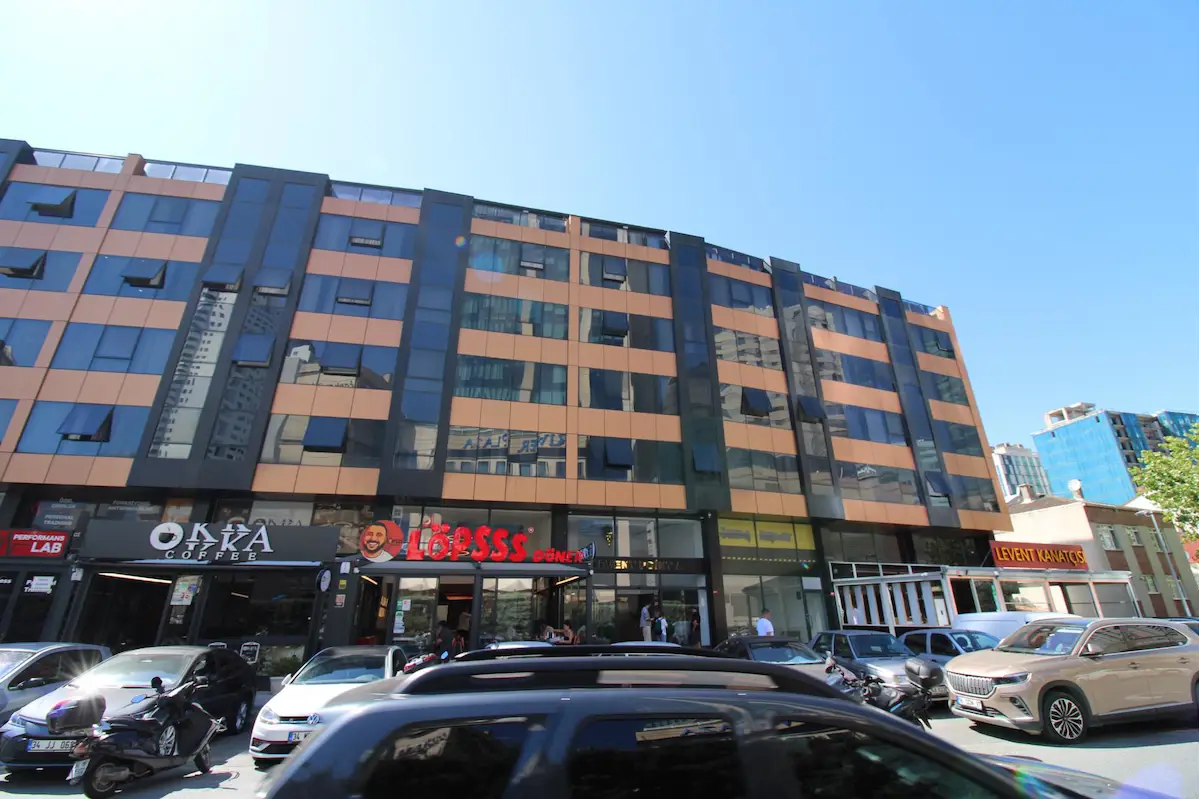 REMAX EBRU'DAN ÖZDİLEK PARK AVM ARKASI LEVENT POİNT REZİDANSTA 2