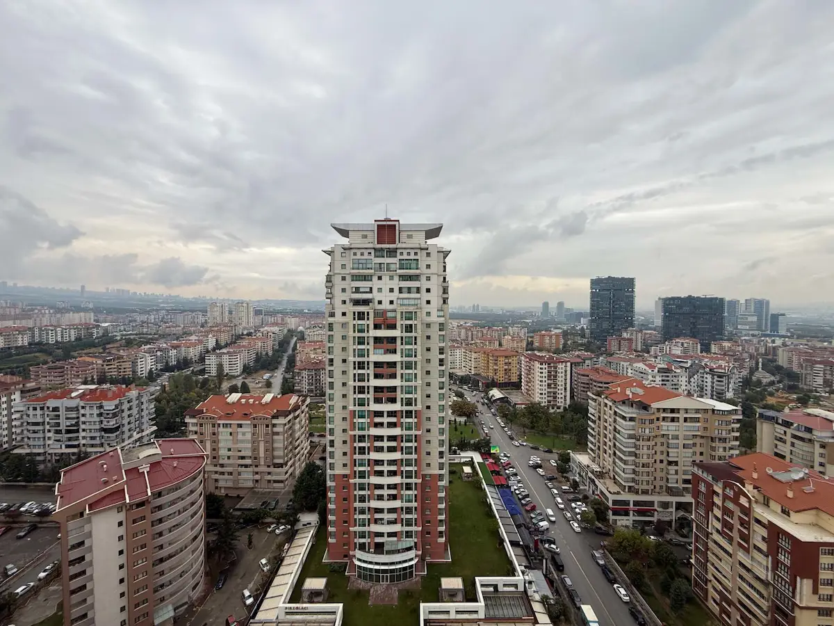 ÇUKURAMBAR HAYAT SEBLA EVLERİ C BLOK KİRALIK 4+1 DAİRE