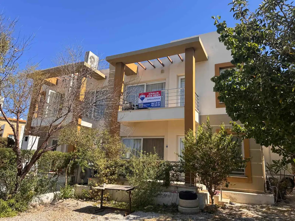GİRNE GÖNYELİ MERKEZ’DE EŞYALI 1+1 | BALKONLU | KREDİYE UYGUN