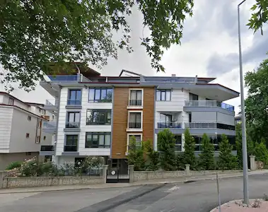 REMAX MODEL DEN HALLAÇLAR DA 2.5+1 SATILIK DAIRE