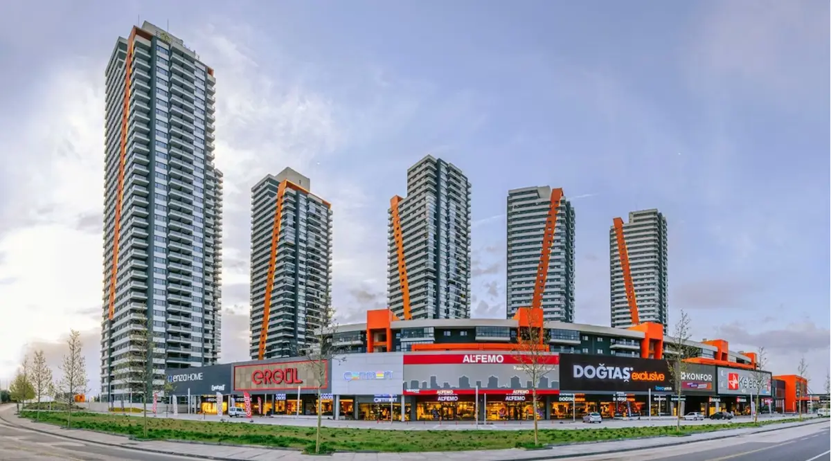 AKADIA MODERN SİTESİ’NDE GÜNEYDOĞU CEPHELİ 4,5+1 GENİŞ DAİRE