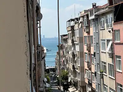 KADIKÖY RASİMPAŞA’DA HERYERE KOLAY ULAŞIM 2+1 | BALKONLU | KOMBİLİ KİRALIK DAİRE