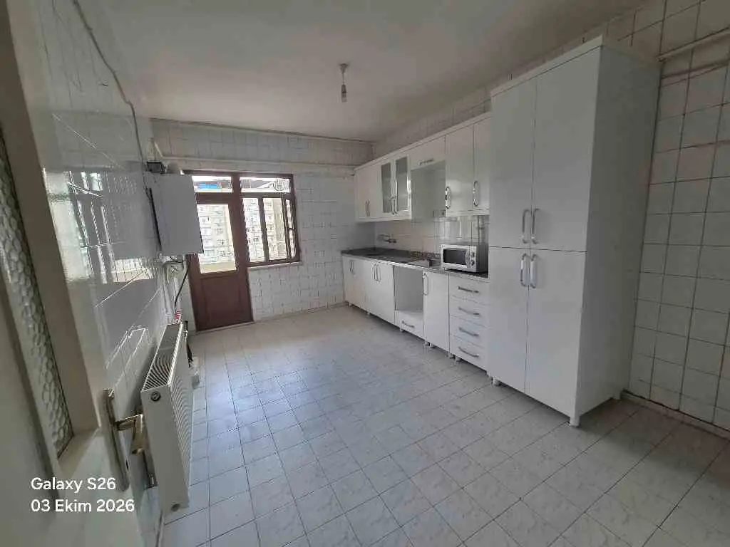 ALİPINAR KÖPRÜ YANI SATILIK BAKIMLI 3+1 DAİRE