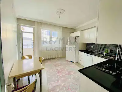 RE/MAX LACİVERT'TEN YEŞİL YAKUTİYEDE EŞYALI KİRALIK 3+1 DAİRE