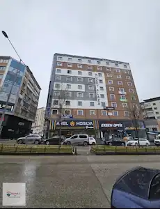 REMAX İLKE'DEN SARAYBOSNA CADDESİ'NDE 2+1 OFİS