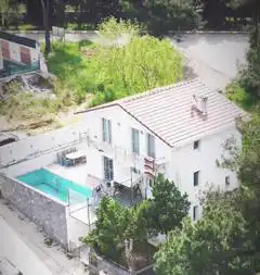 TUZLA AYDINLI ÇAMLIBELDE VILLALARINDA SATILIK 3 KATLI MÜSTAKIL VILLA
