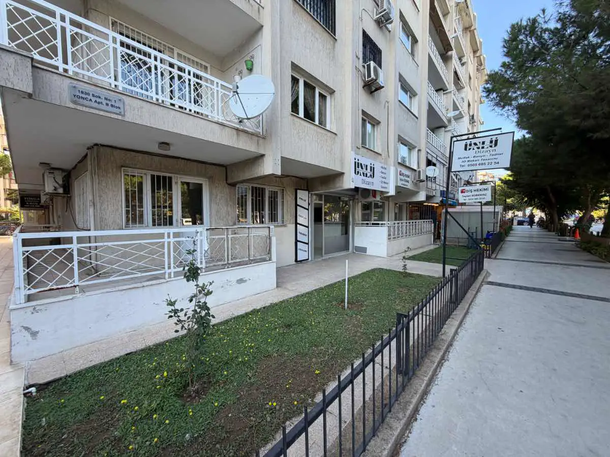 KARŞIYAKA BAHÇELİEVLER’DE CADDE ÜZERİNDE, 80 M² NET, 2+1 KİRALIK OFİS