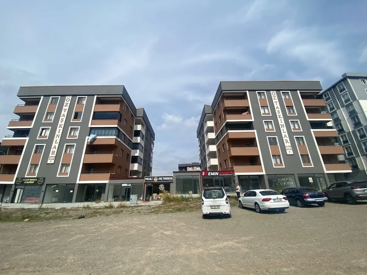 REMAX İLKE'DEN HİLALKENT'TE KİRALIK İŞ YERİ