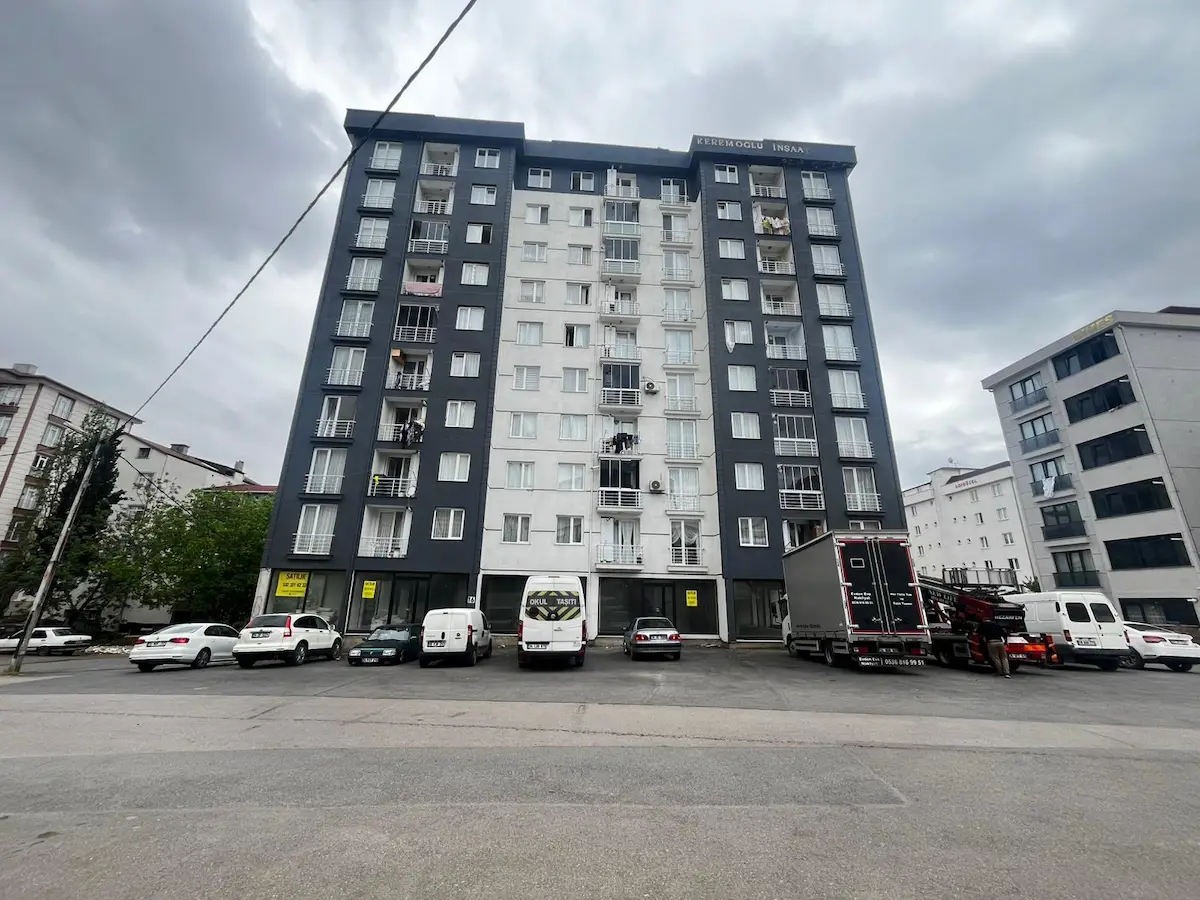GÜLLÜBAĞLAR MAHALLESİ SATILIK 2+1 DAİRE
