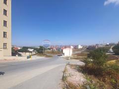 Arnavutköy Merkezde Satılık Konut imarlı Arsa