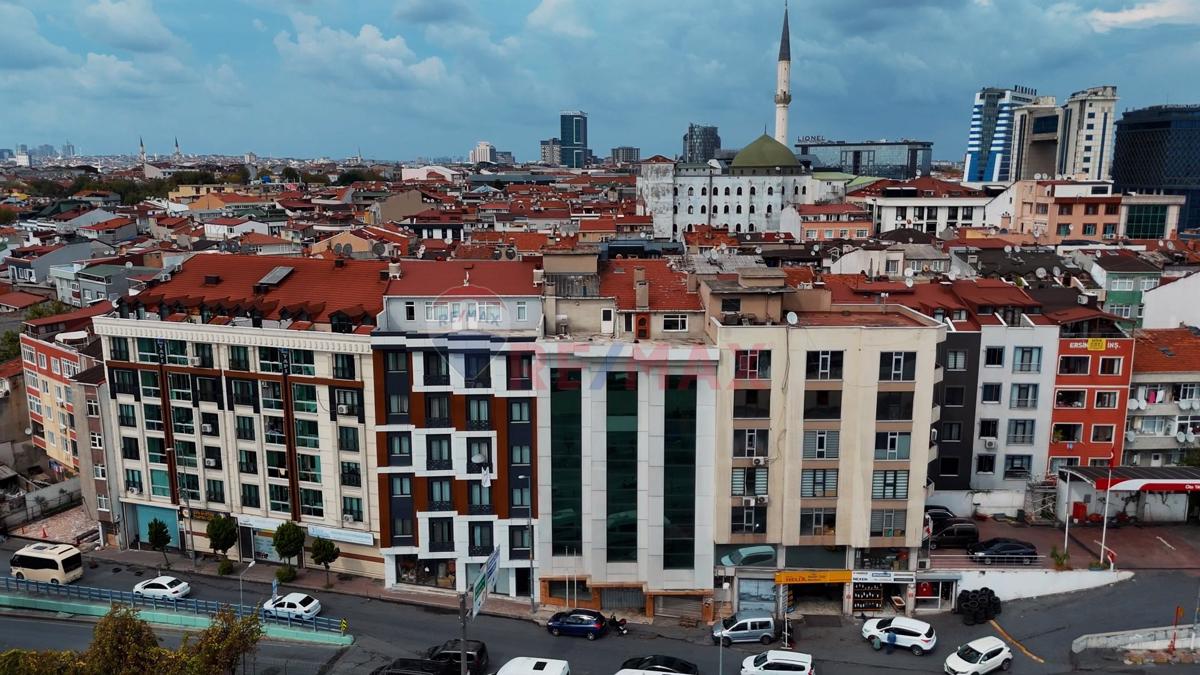 SAĞLIK İMARLI E-5 KENARINDA SATILIK 9 KATLI BİNA 3000m2