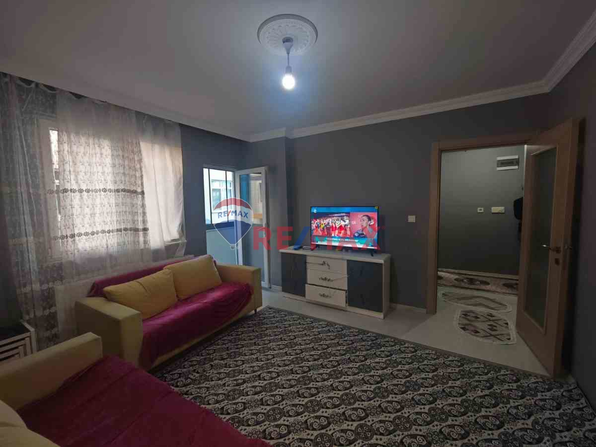 ÇAYIROVA AKSE MAHALLESİ'NDE SATILIK (2+1) TERS DUBLEX DAİRE