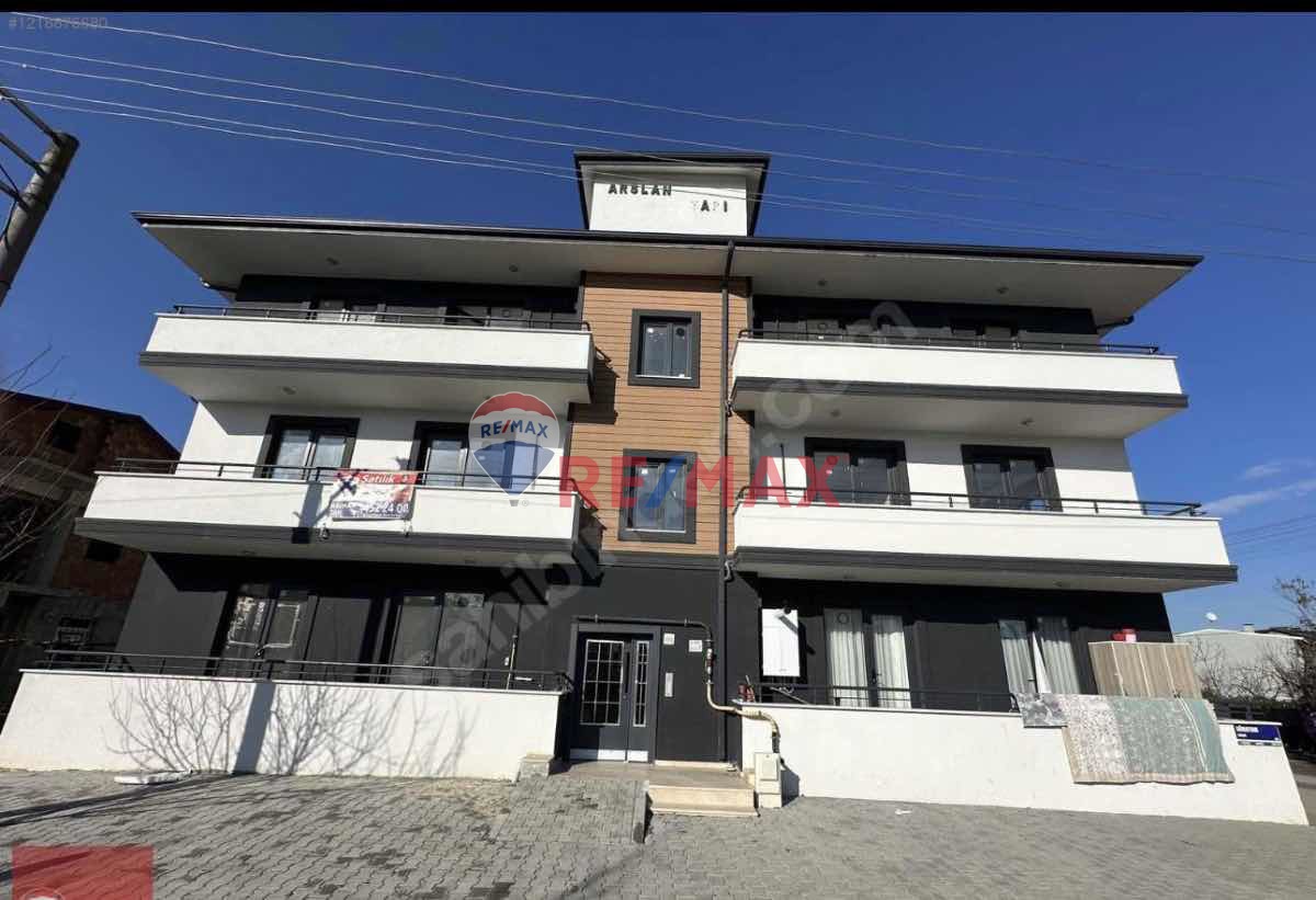 KARTEPE F.S.M MALLESİNDE SATILIK 2+1 ARA KAT DAİRE