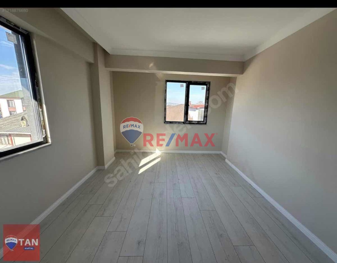 KARTEPE F.S.M MALLESİNDE SATILIK 2+1 ARA KAT DAİRE