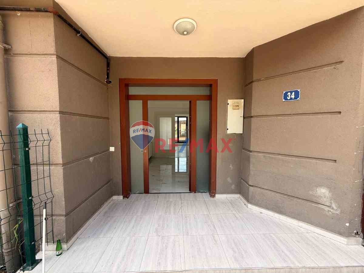 ALACAATLI MAHALLESI'NDE BETA 2 TEPE VİLLARI' NDA 7+1 KİRALIK VİLLA 