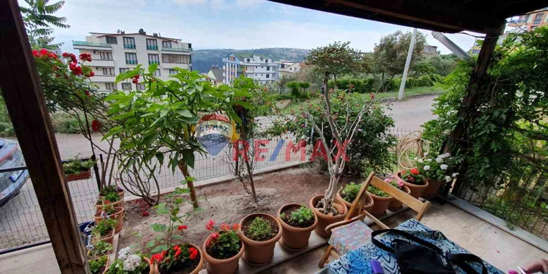 GEBZE BARIŞ MAHALLESİNDE SATILIK MÜSTAKİL 3 KATLI EV