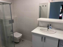 SİNPAŞ ALTINORAN GÖL EVLERİ HAVUZ MANZARALI EŞYALI 1,5+1  KİRALIK ARA KAT DAİRE