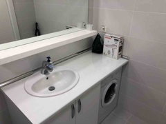 SİNPAŞ ALTINORAN GÖL EVLERİ HAVUZ MANZARALI EŞYALI 1,5+1  KİRALIK ARA KAT DAİRE