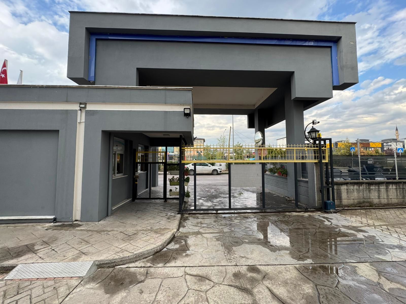 İZTOP 831. ADA'DA KİRALIK 4+1 DAİRE!!!