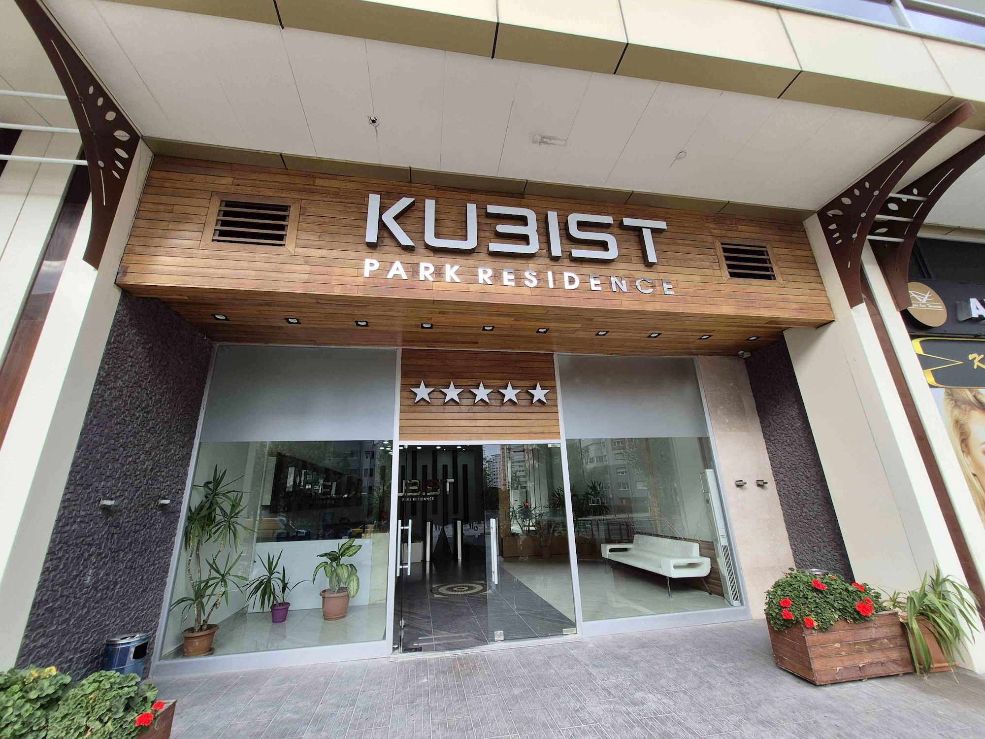 KUBİST PARK RESİDENCE 1+1 TERASLI
